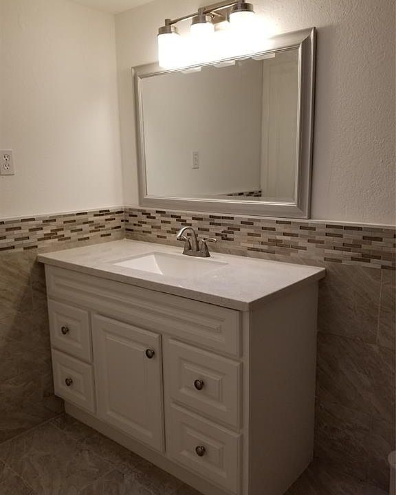 1st image of 4751 Aftonshire Dr APT 9