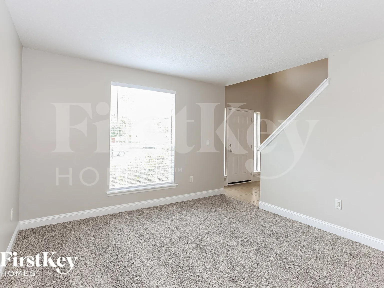 4 bed, 3.0 bath, 2144 sqft, $3,680 — Photo 3