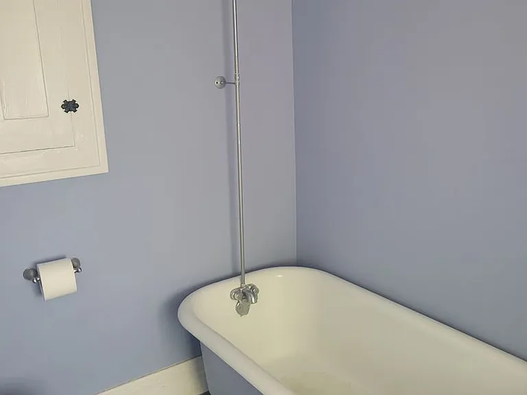 126 Flanders St — Photo 10