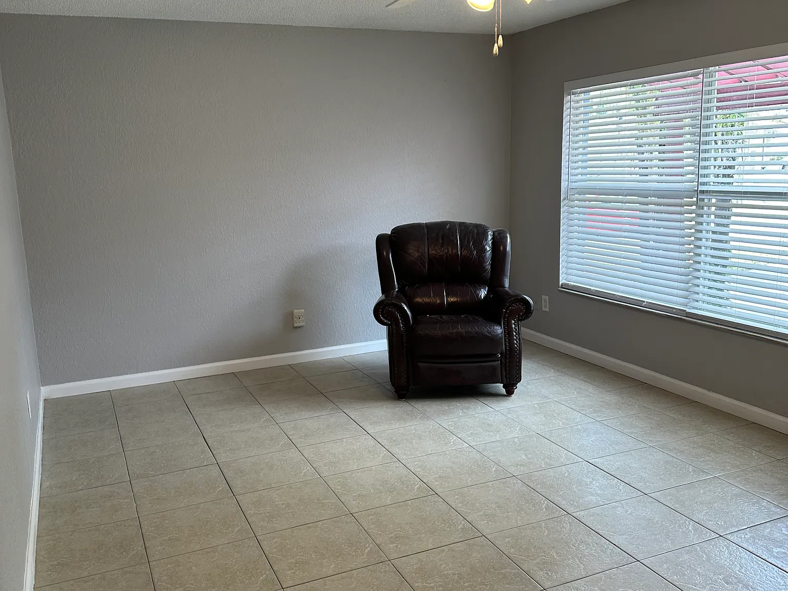 3 bed, 1491 sqft, $2,200 — Photo 4