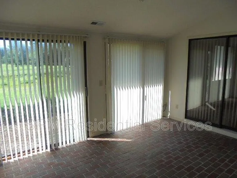 5938 Chester St — Photo 12