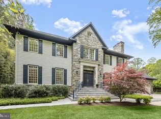 6710 Greentree Rd, Bethesda, MD 20817