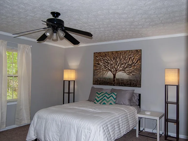 175 Merrydale Dr — Photo 1