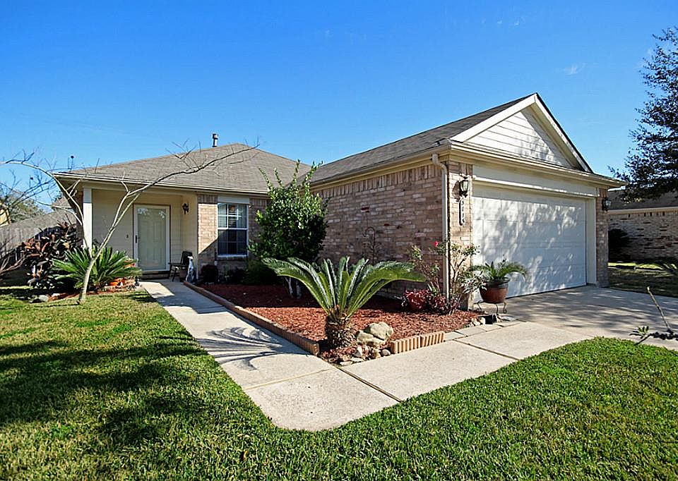1st image of 3015 Centennial Village Dr