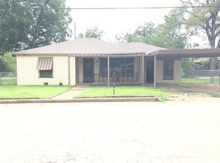 509 SW 9th St, Mineral Wells, TX 76067