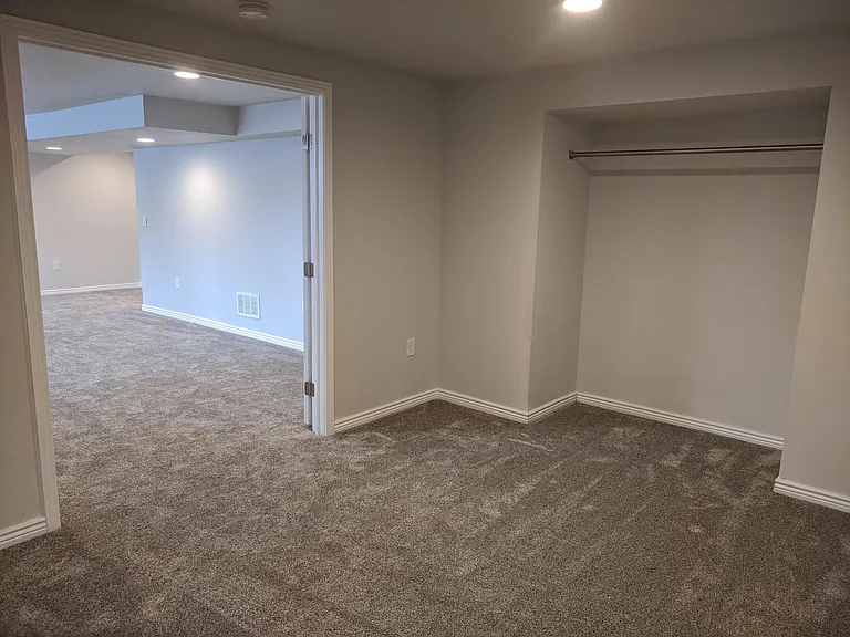 9045 Rochester Dr — Photo 59