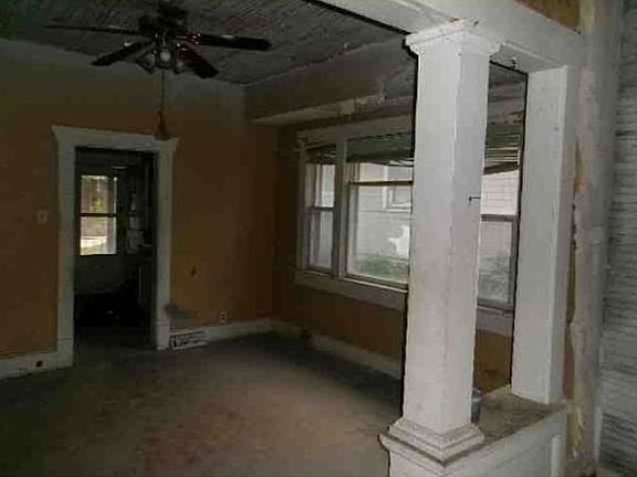 Formal Dining