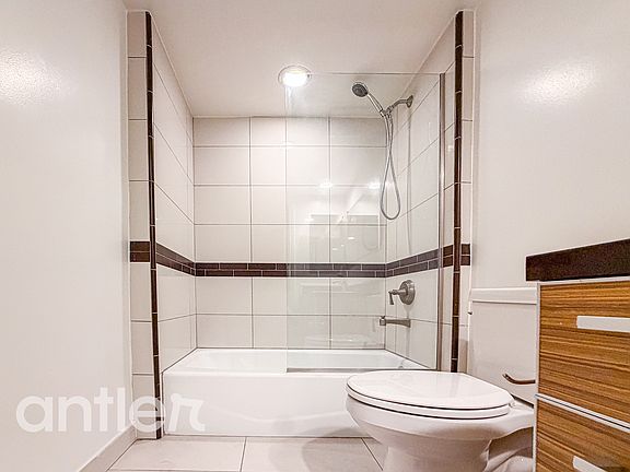 2nd image of 834 N Edinburgh Ave #W108