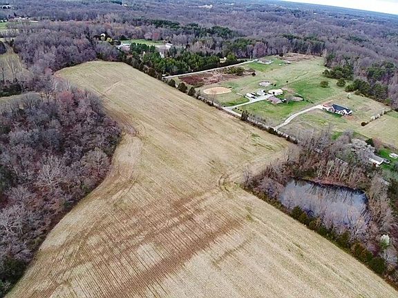 5th image of 2 Yount Rd