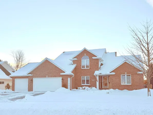 124 Shelley Ln, De Pere, WI 54115