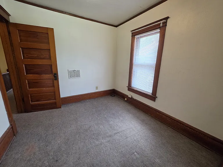 446 Lake St — Photo 23