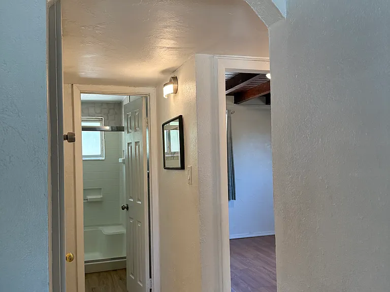 2834 Montclaire Dr NE — Photo 12