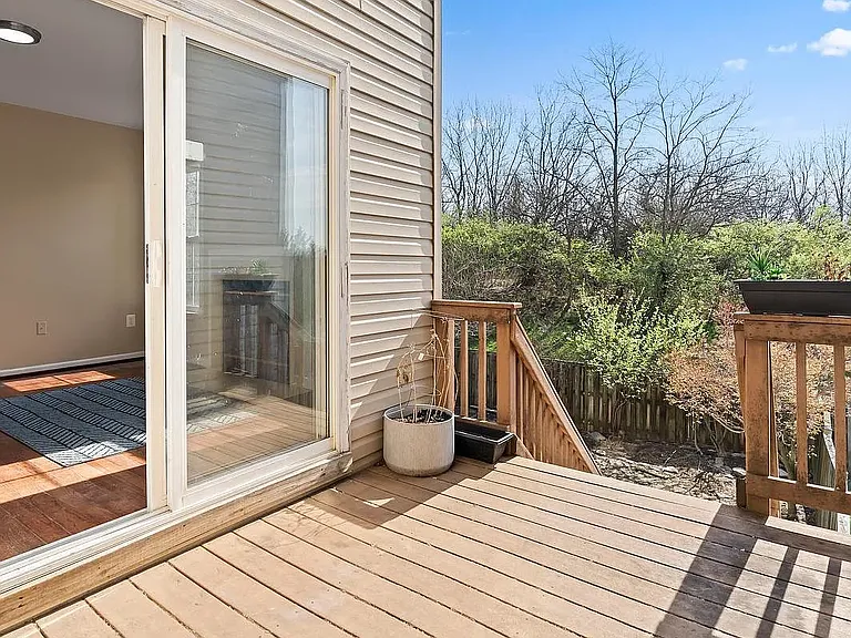 826 Monet Dr — Photo 8