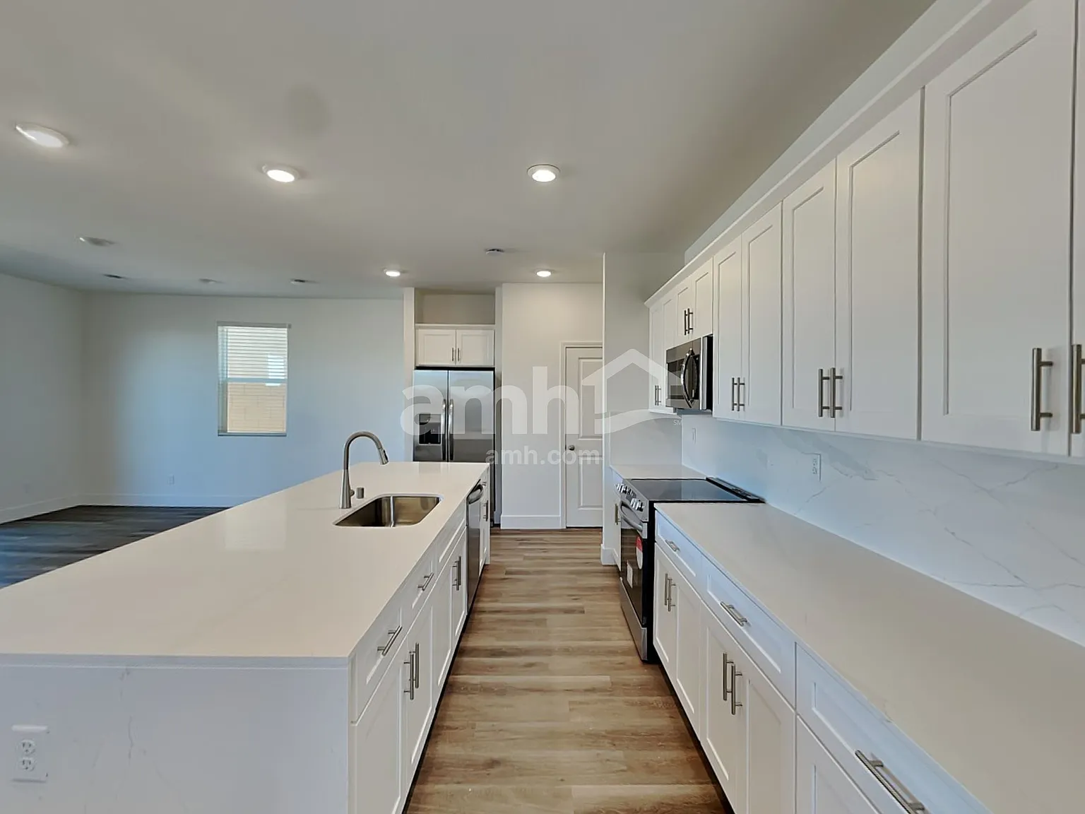 4 bed, 2.5 bath, 2144 sqft, $2,535 — Photo 4