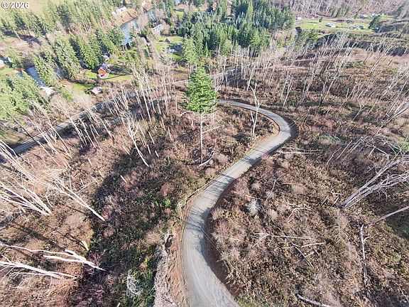 4th image of Cascade View Dr #1