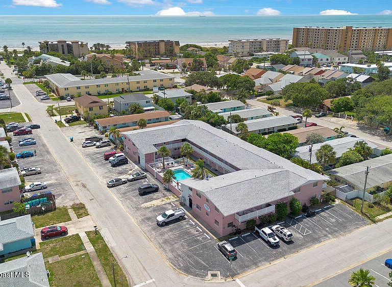 401 Monroe Ave #B105 — Photo 4