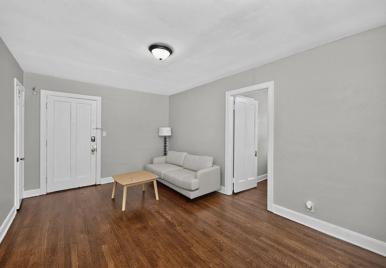 4300 Erie Ave — Photo 4