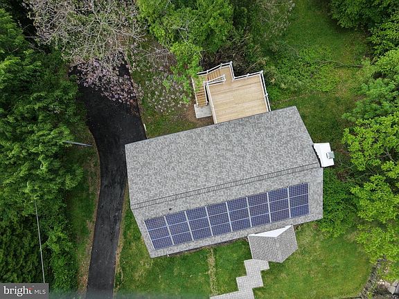 2nd image of 113 Edgewood Rd