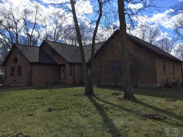 2428 Peach Ave, Fairfield, IA 52556