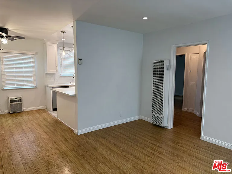 4123 1/2 W Toluca Lake Ave — Photo 6