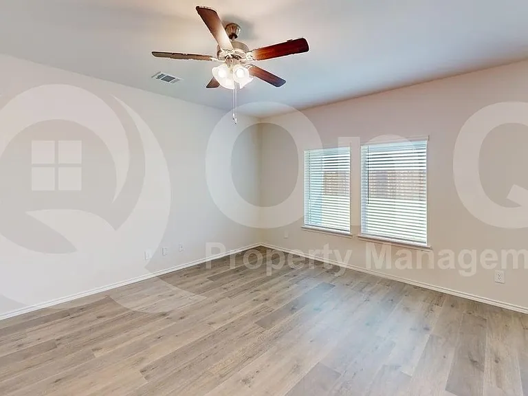 504 Saddle Blanket Dr — Photo 6