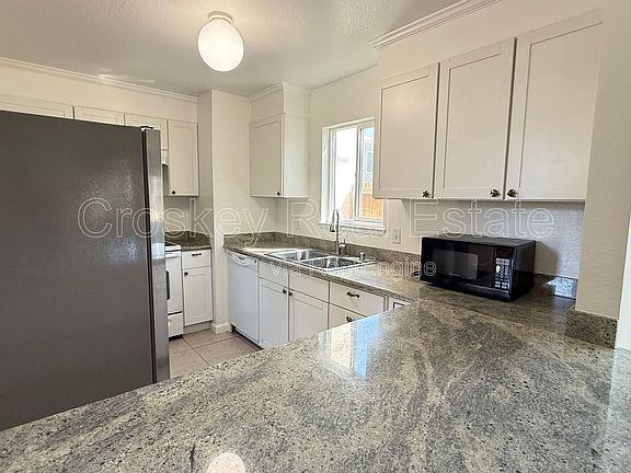 2nd image of 3712 Willow Pass Rd APT 34