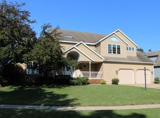 2705 Prairie Meadow Dr, Champaign, IL