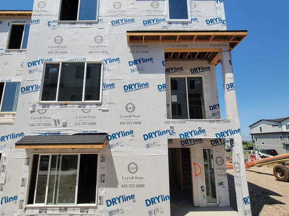 668 E 730 N, Hyrum, UT 84319