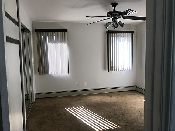 4th image of 11 Low Ln