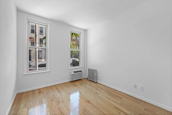 Rented by The Property Firm | media 8