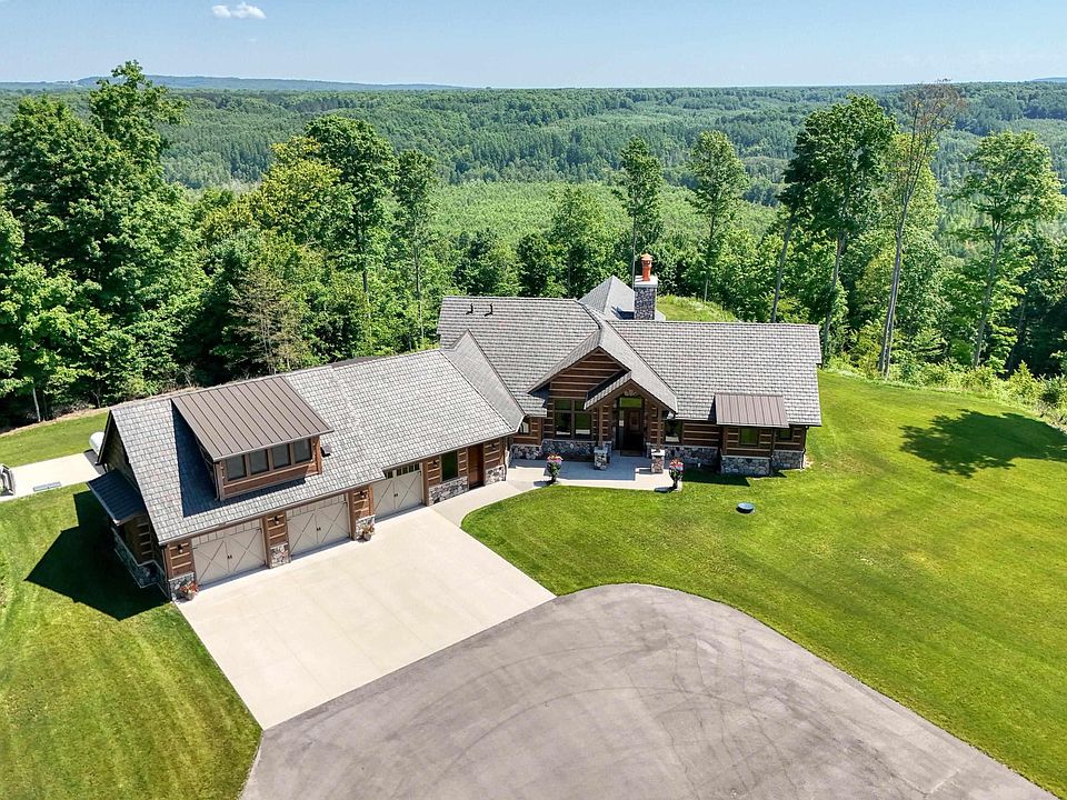 1st image of 3375 Crum Rd