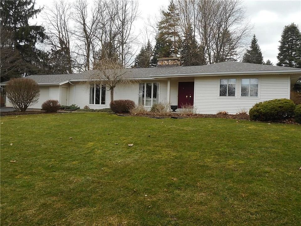 1st image of 23 Framingham Ln