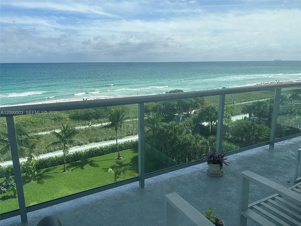 9511 Collins Ave #604