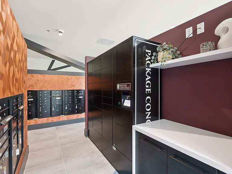 Park Morton Apartments — Photo 1