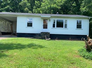 105 Lance St, Mount Holly, NC 28120