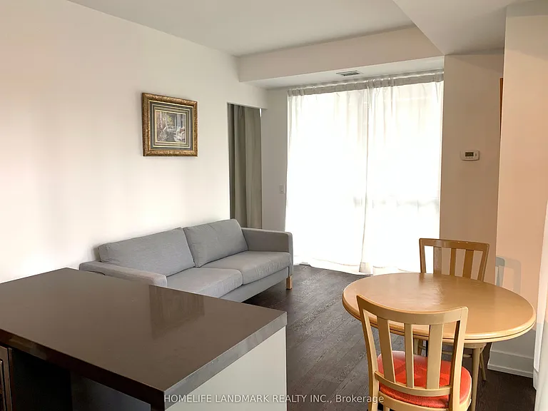 7 Grenville St #1810 — Photo 14