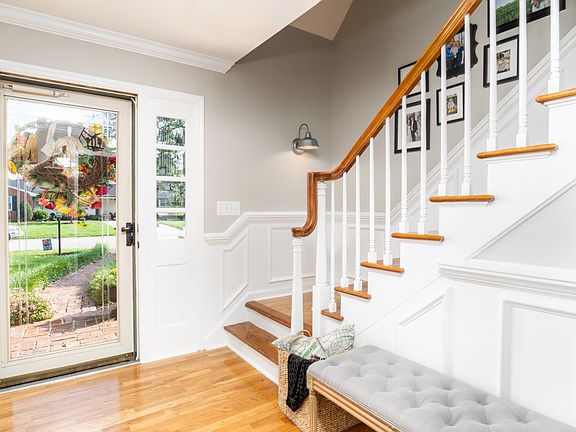 4th image of 416 Wesleyan Pl
