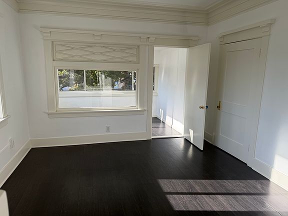 5th image of 500 W Wilson Ave #502-1/2