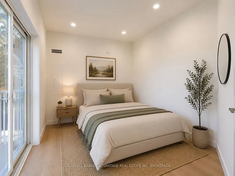 429 Sugarloaf St #2 — Photo 3