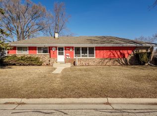 602 W Hilltop Trl, Fort Atkinson, WI 53538
