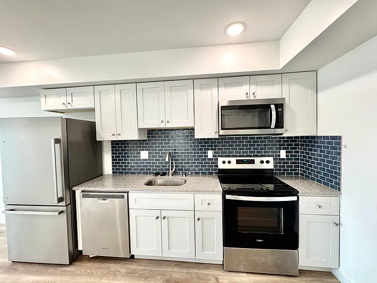 4077 Lancaster Ave #203 — Photo 10