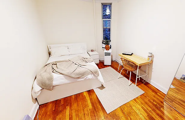 Rented by The Agency | media 29