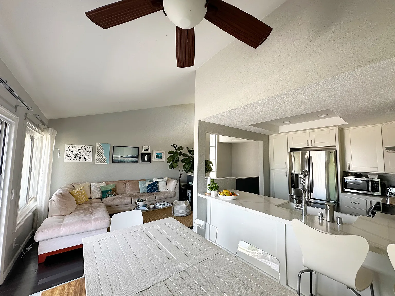 2 bed, 2.5 bath, 1500 sqft, $6,500 — Photo 3