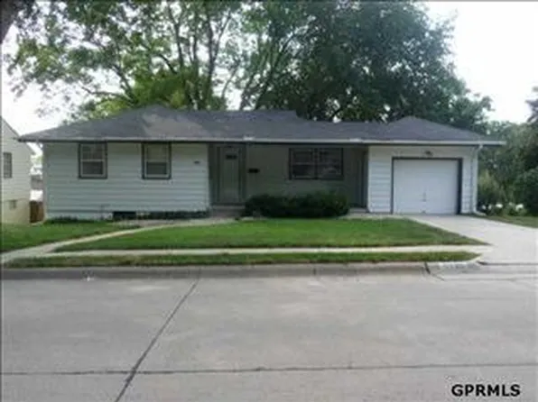 5120 S 83rd St, Ralston, NE 68127