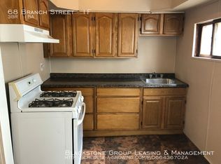 68 Branch St APT 1F, Pawtucket, RI 02860