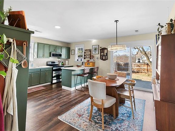 5th image of 1113 Foxridge Dr