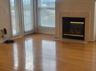 3840 Lightfoot St, Chantilly, VA 20151