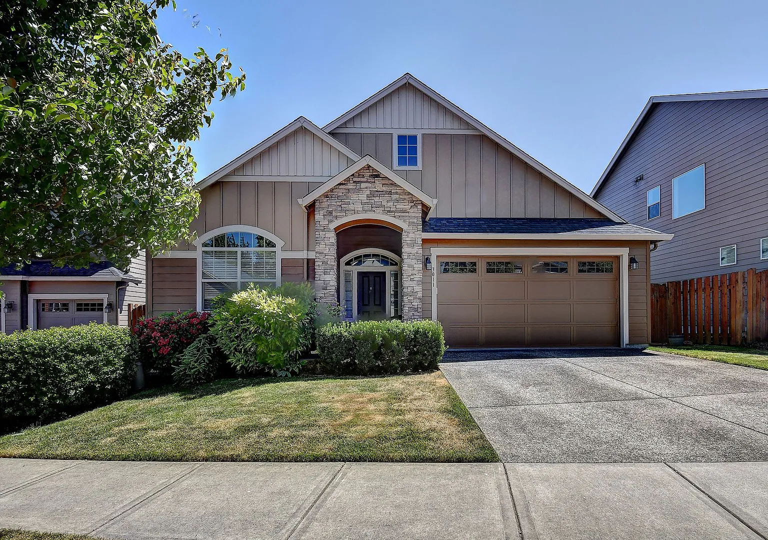 Beautiful Single story in Salmon Creek — Photo 1