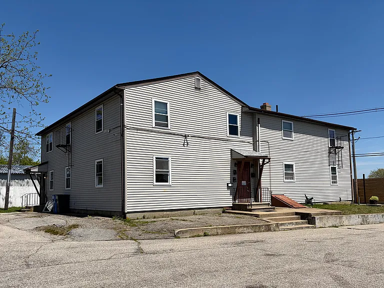 1651 Pontiac Ave #1 — Photo 2