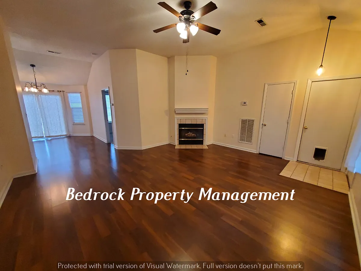 Photo 2 of 16 - 110 Fernwood Cir - Madison, AL Building Photo - 110 Fernwood Cir
